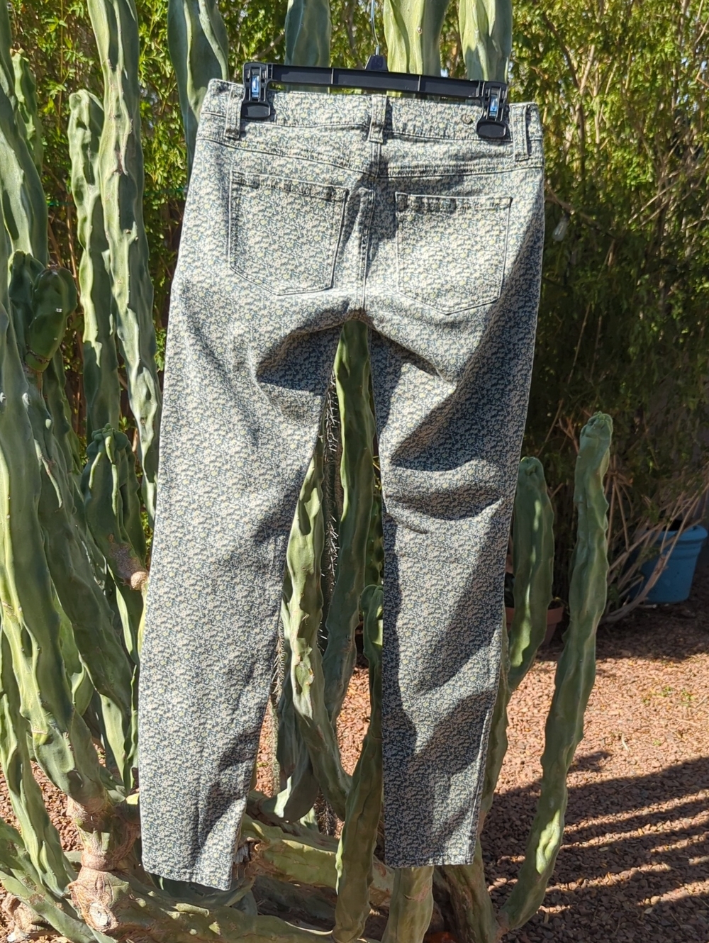 Cabi Ditsy Floral Skinny Jeans Size 2 Earthy Print Trousers - Picture 5 of 12
